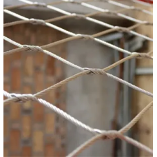 Сетка нержавеющая тросовая с параллельным узловым креплением и ромбической ячейкой Н2 7х7 AISI 316 20х35х1 мм